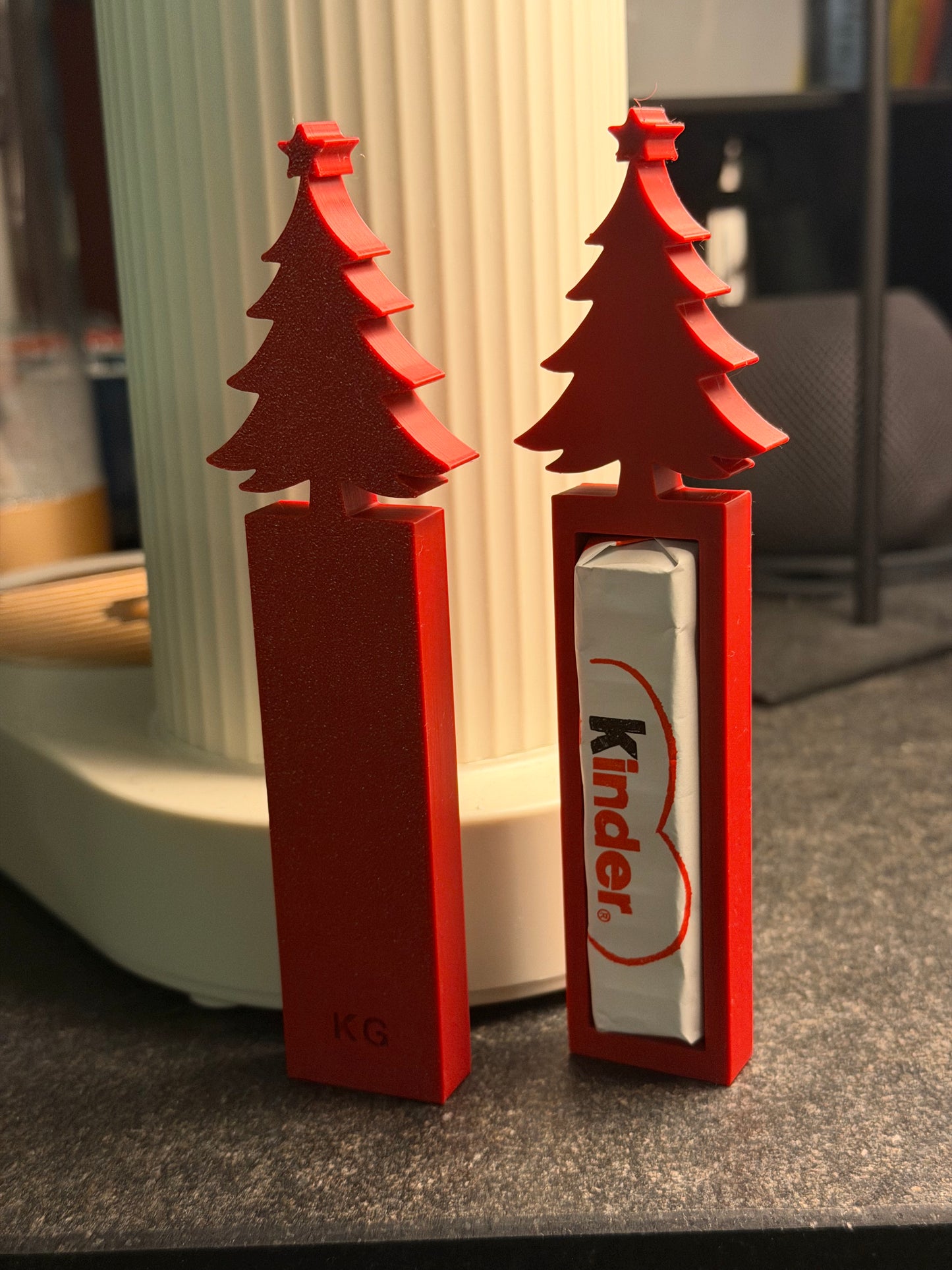 Christmas Kinder Chocolate Holder – Festive Tree Display Gift Idea